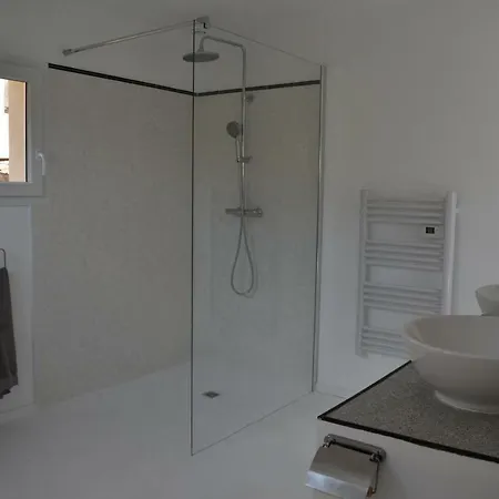 Magnifique Neuve De 300 M2, Vue Sur Mer, Piscine, Spa, Sauna, Salle De Sport Porto Vecchio